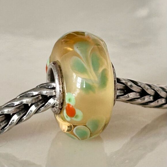 TROLLBEADS SALE! UU Light Yellow & Green Flower Ferns LAA 925S Preowned - Picture 7 of 8